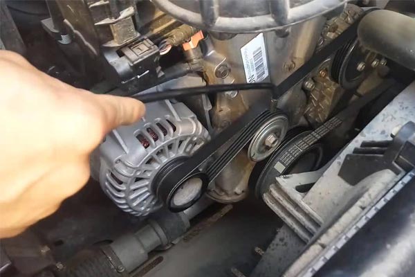 东城街道转速传感器的工作原理是什么？