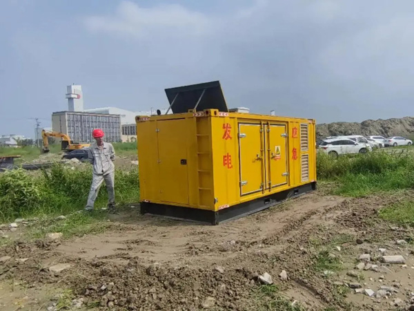 东城街道200KW柴油发电机机组每小时的油耗量受哪些因素影响?