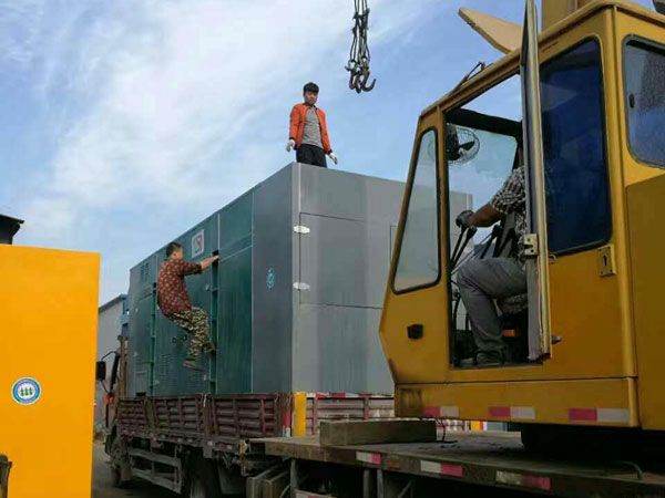 东城街道更换水冷式机油散热器密封件的操作流程是怎样的？