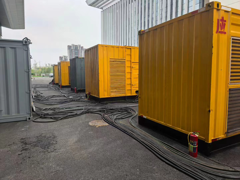 东城街道不同季节柴油发电机组保养有哪些注意事项？